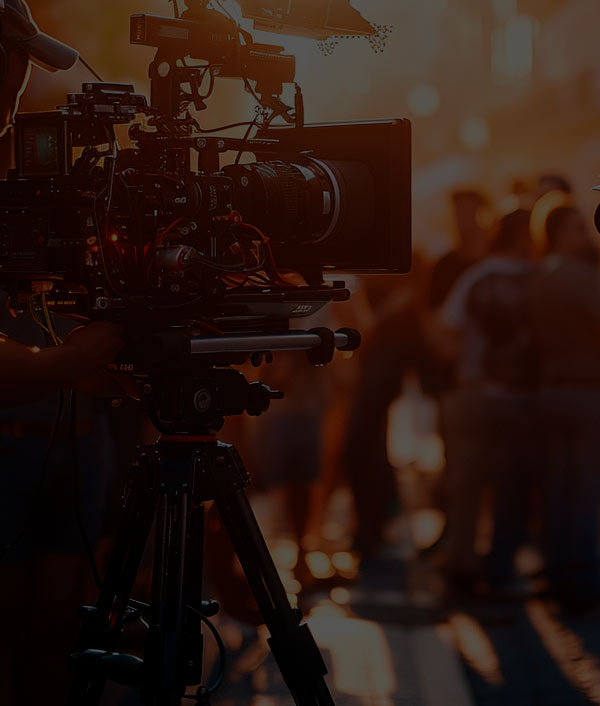 FULL PRODUCTION<br />
SERVICES